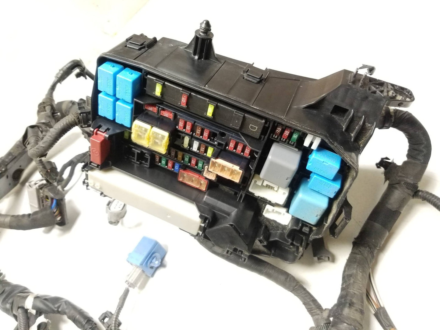 11-17 Lexus CT200h Fuse Box Wire Harness Oem✅