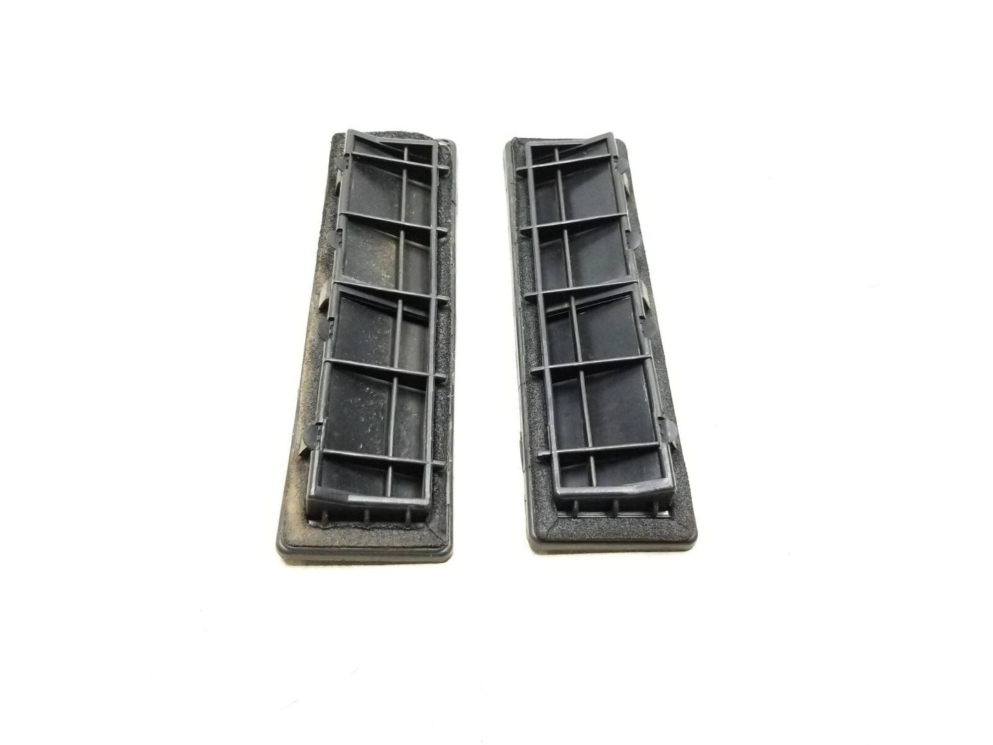 2009-2016 Hyundai Genesis Rear Quarter Pressure Vent Flap Pair OEM