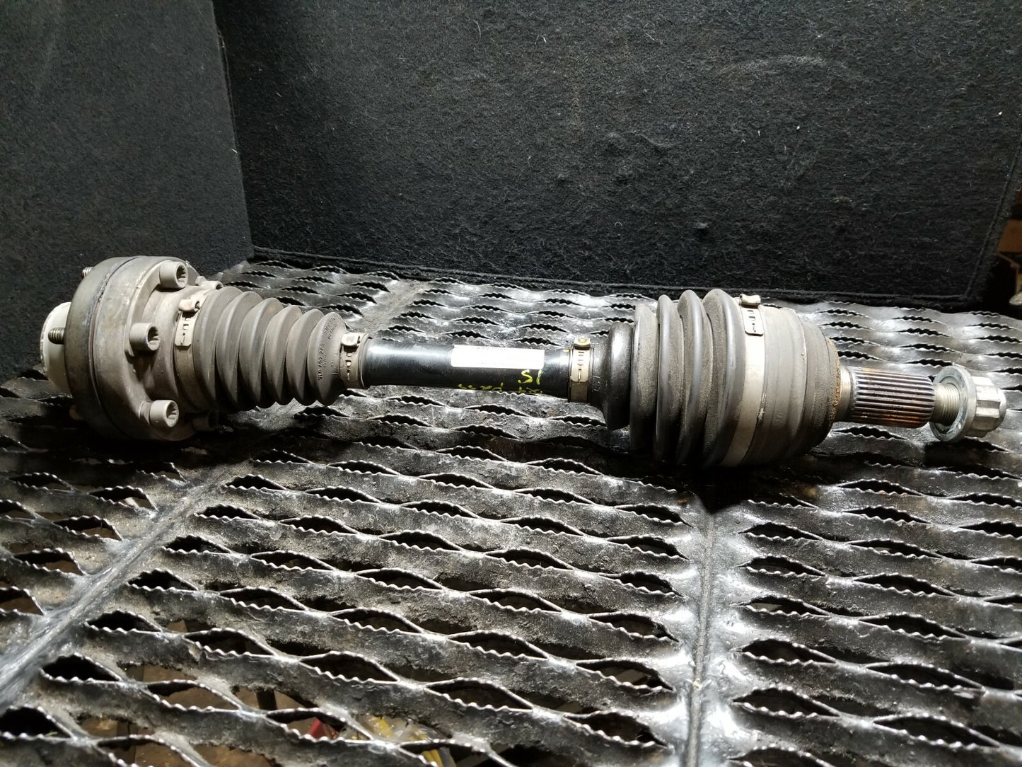 2015 Audi Q7 Front Axle Shaft Right Passenger Side OEM