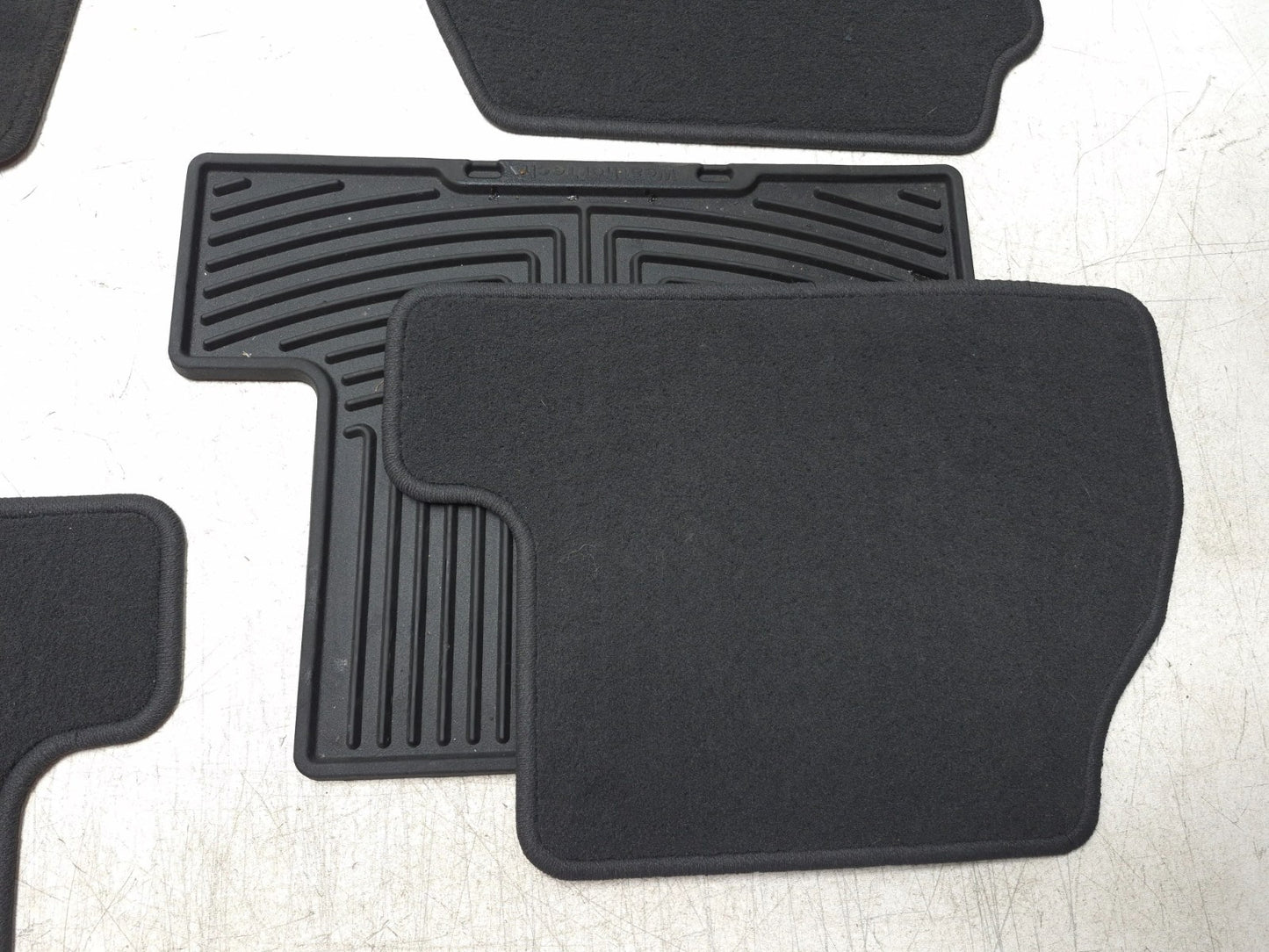 2017 Ford Focus St Floor Mat 8 Pcs OEM