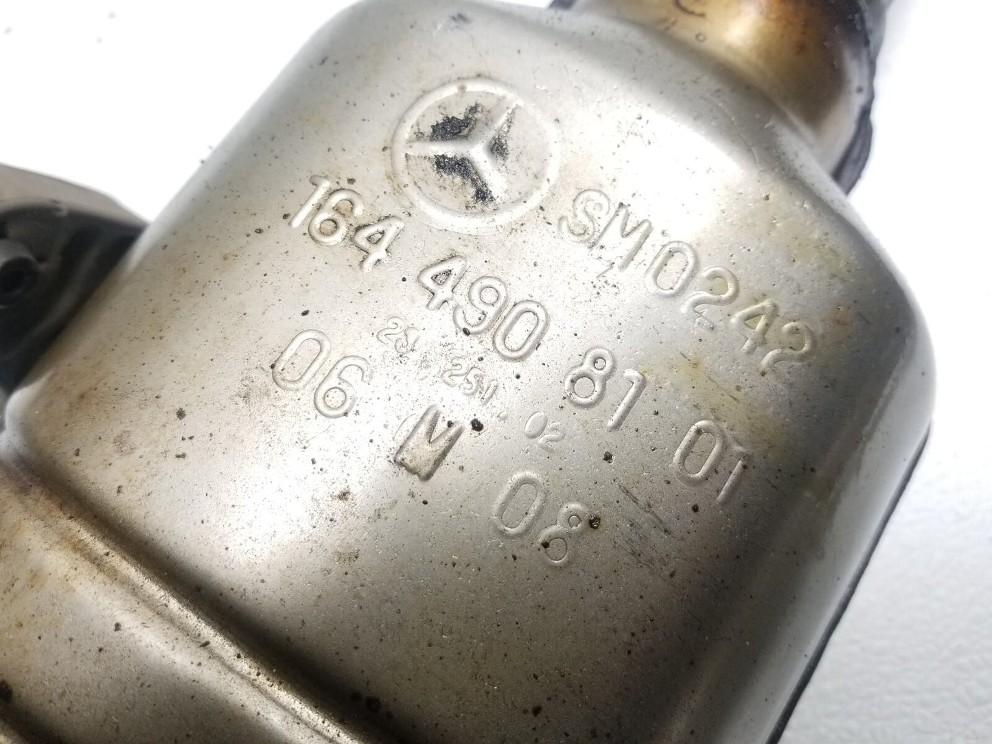 2007 Mercedes Ml500 Front Exhaust Resonator OEM