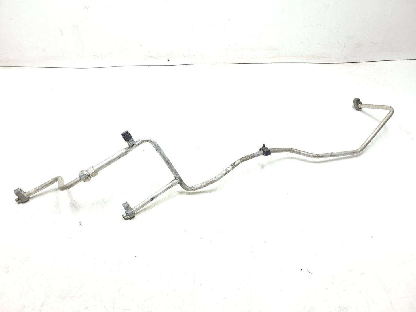 2010 - 2014 Chevrolet Suburban AC Line Pipe High & Lowe Pressure OEM