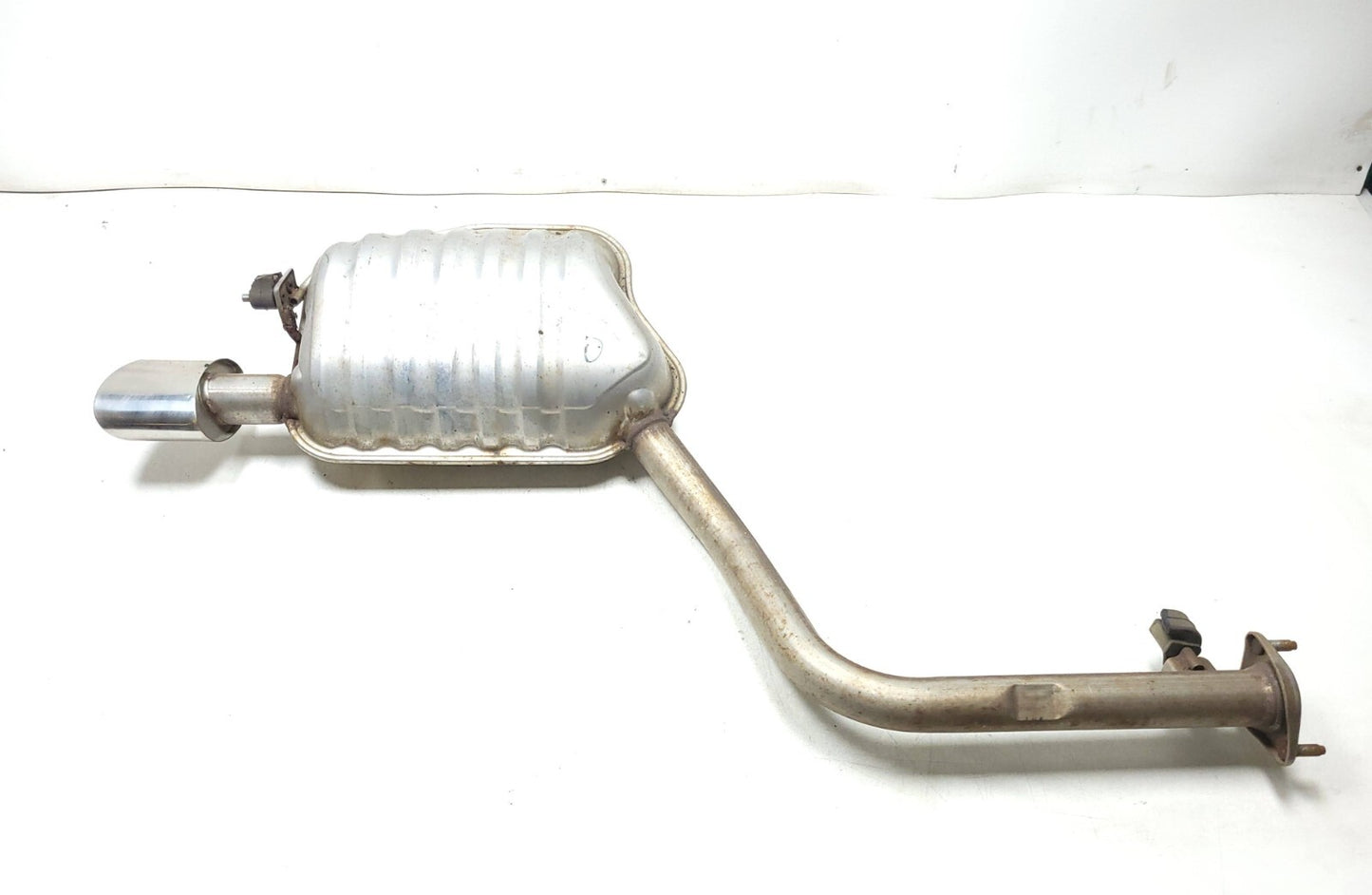 09-12 Hyundai Genesis Exhaust Resonator Muffler Tail System 4.6l OEM Sedan