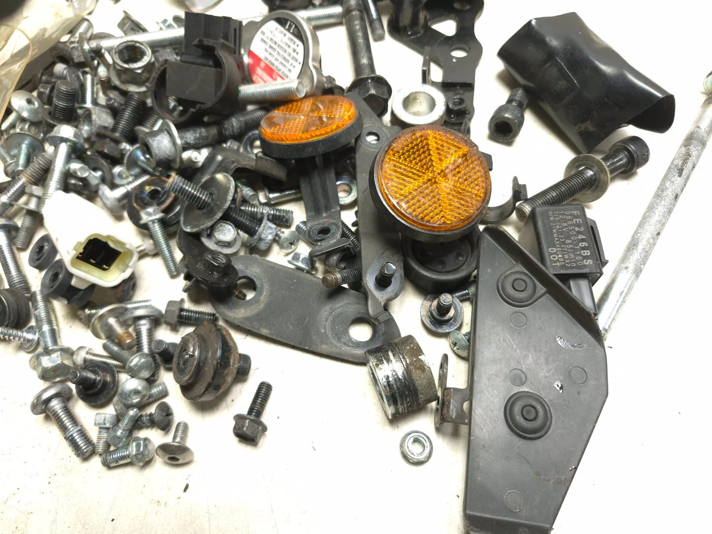 2024 Yamaha R3 Yzfr3 Misc Bolt & Hardware Bracket OEM