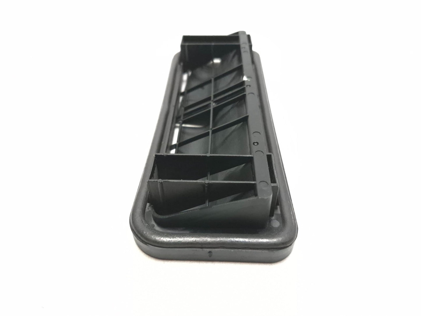 2011 Nissan Juke Rear Quarter Pressure Vent Flap OEM