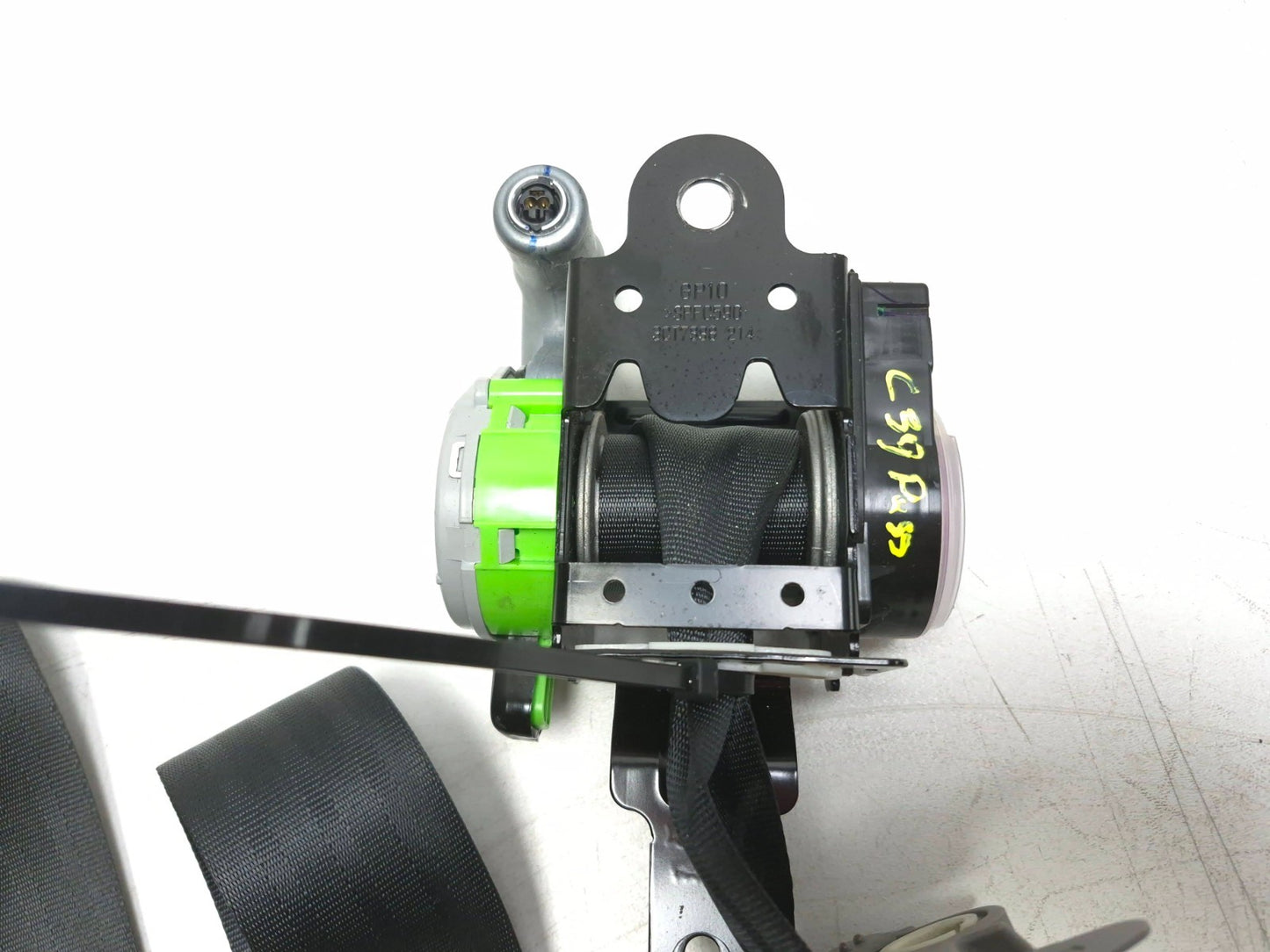 2014 Hyundai Accent Seat Belt Retractor Front And Rear 3pcs OEM