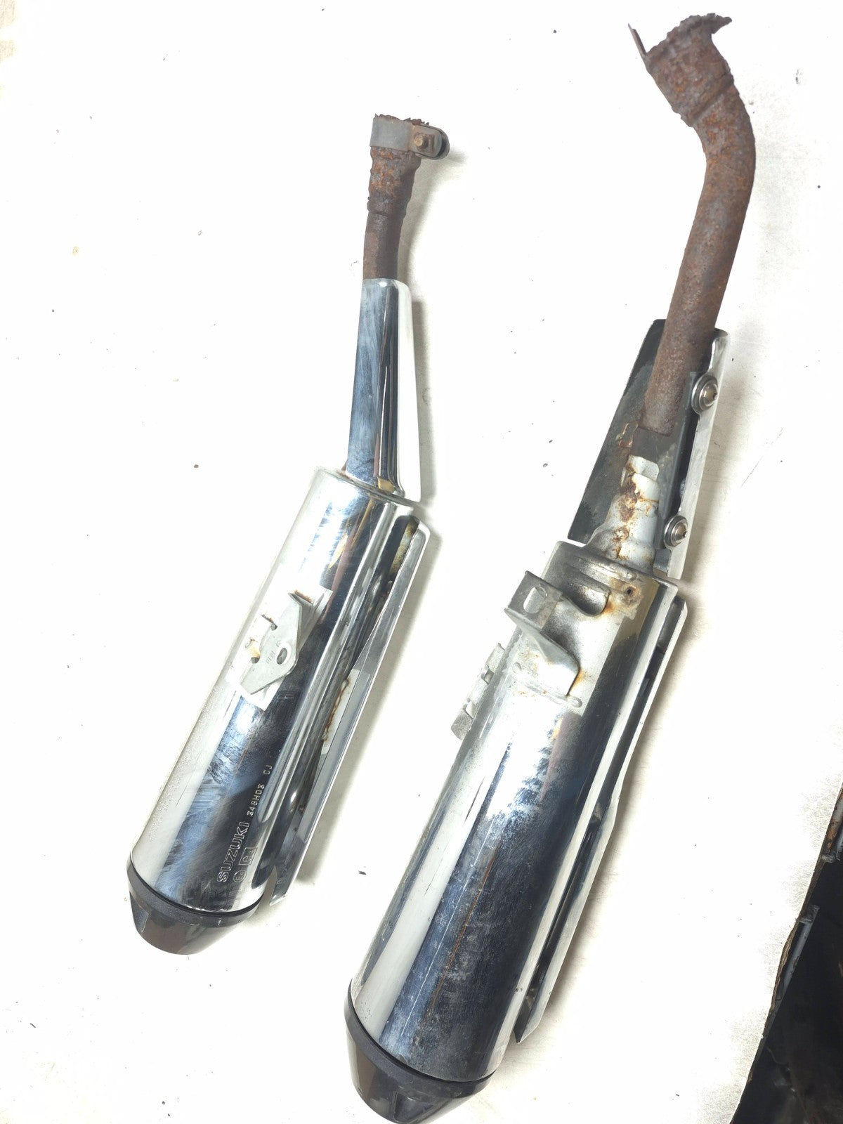 2015 Suzuki Gw250 Exhaust Muffler Left & Right  OEM