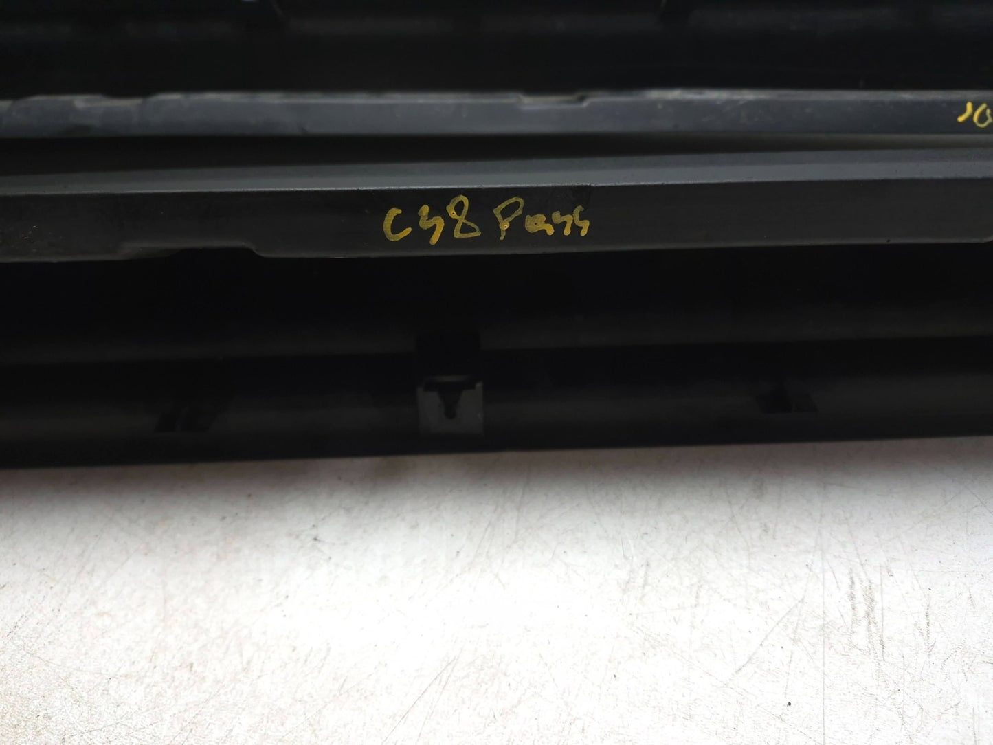 2015 Nissan Juke Rocker Panel Skirt Molding OEM