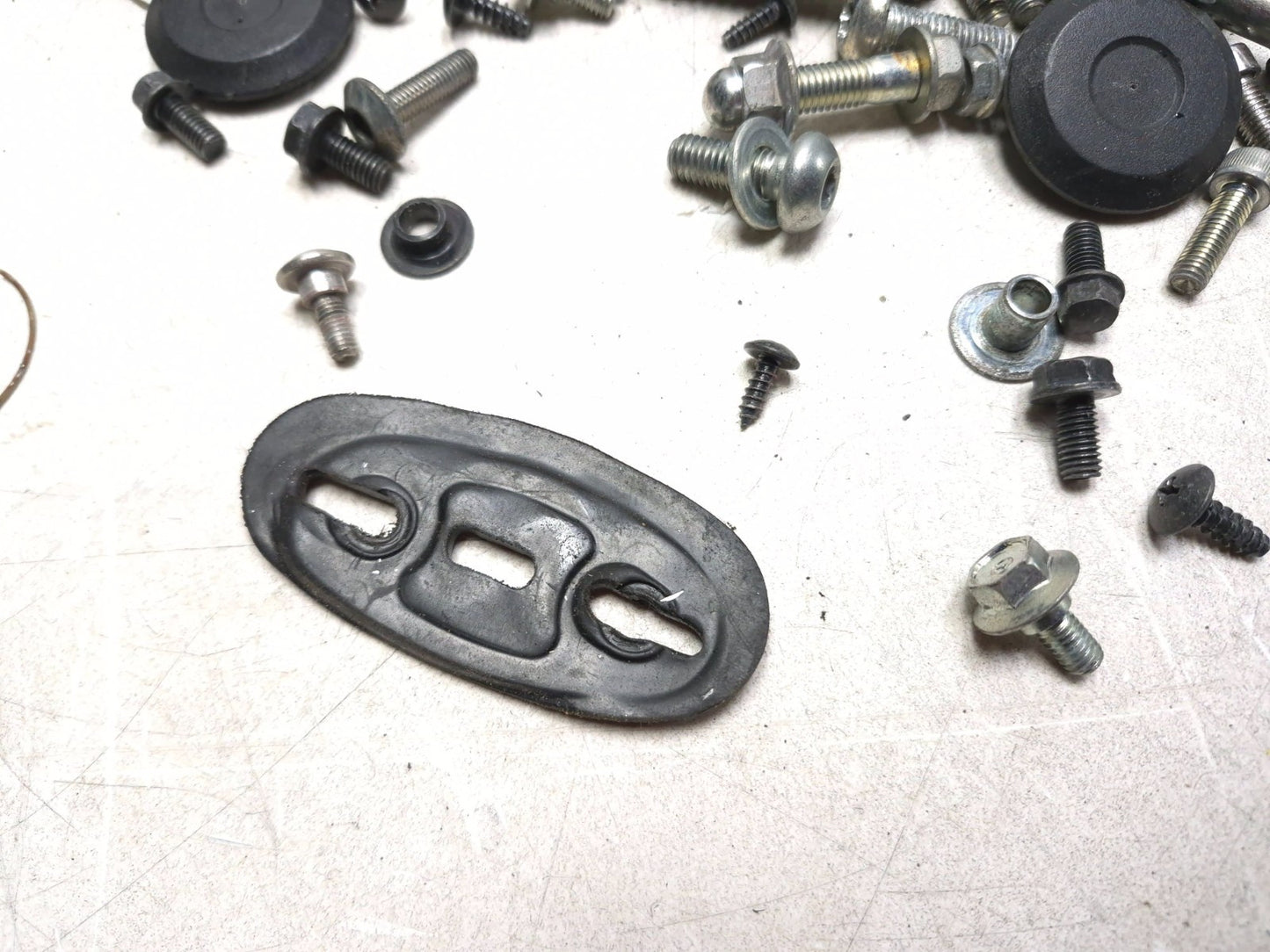 2019 Honda Cbr300r Chain Adjuster Pair & Misc Bolt OEM