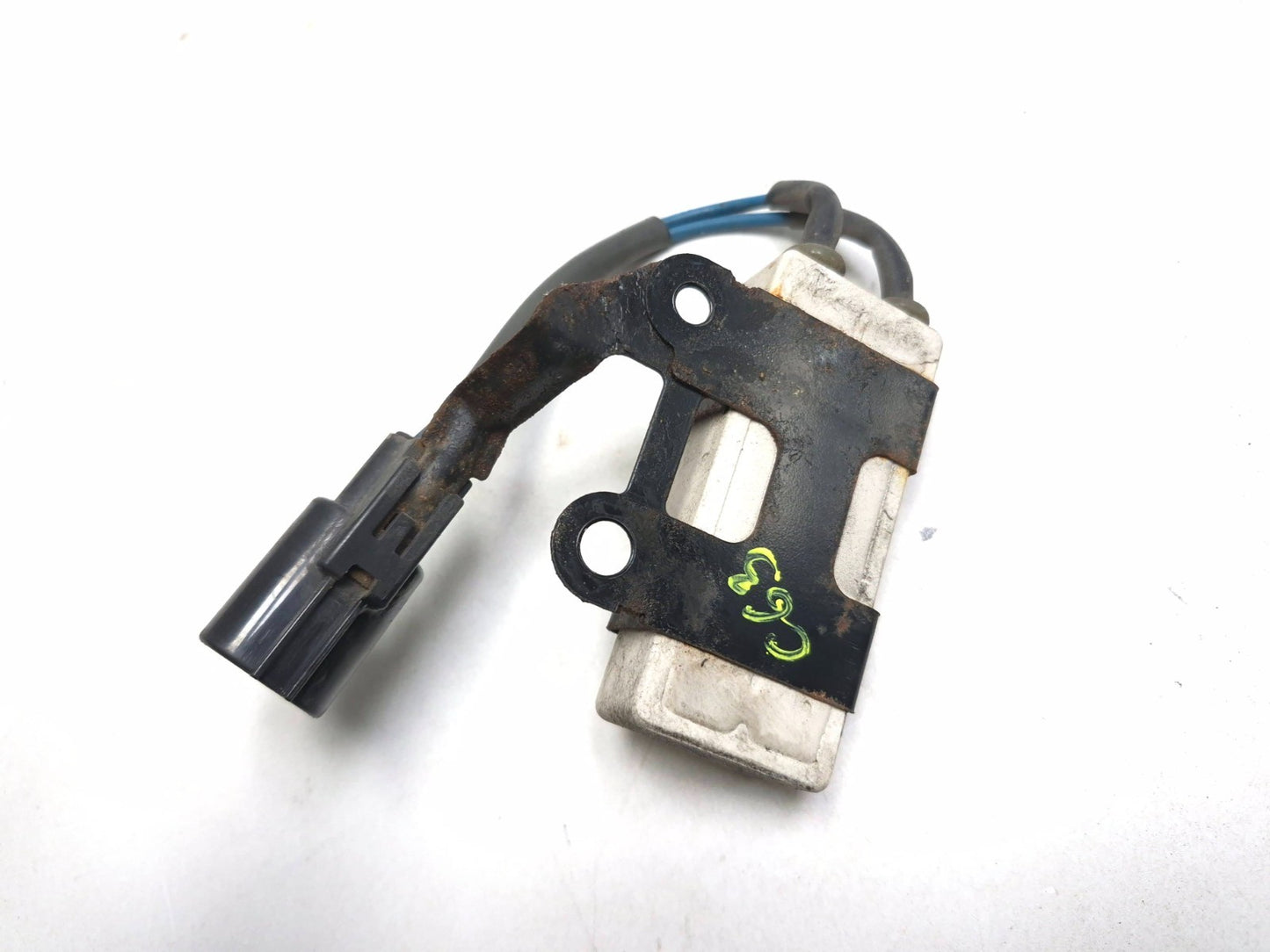 2004 Toyota Corolla Matrix Radiator Cooling Fan Control Relay 246810-3560 OEM