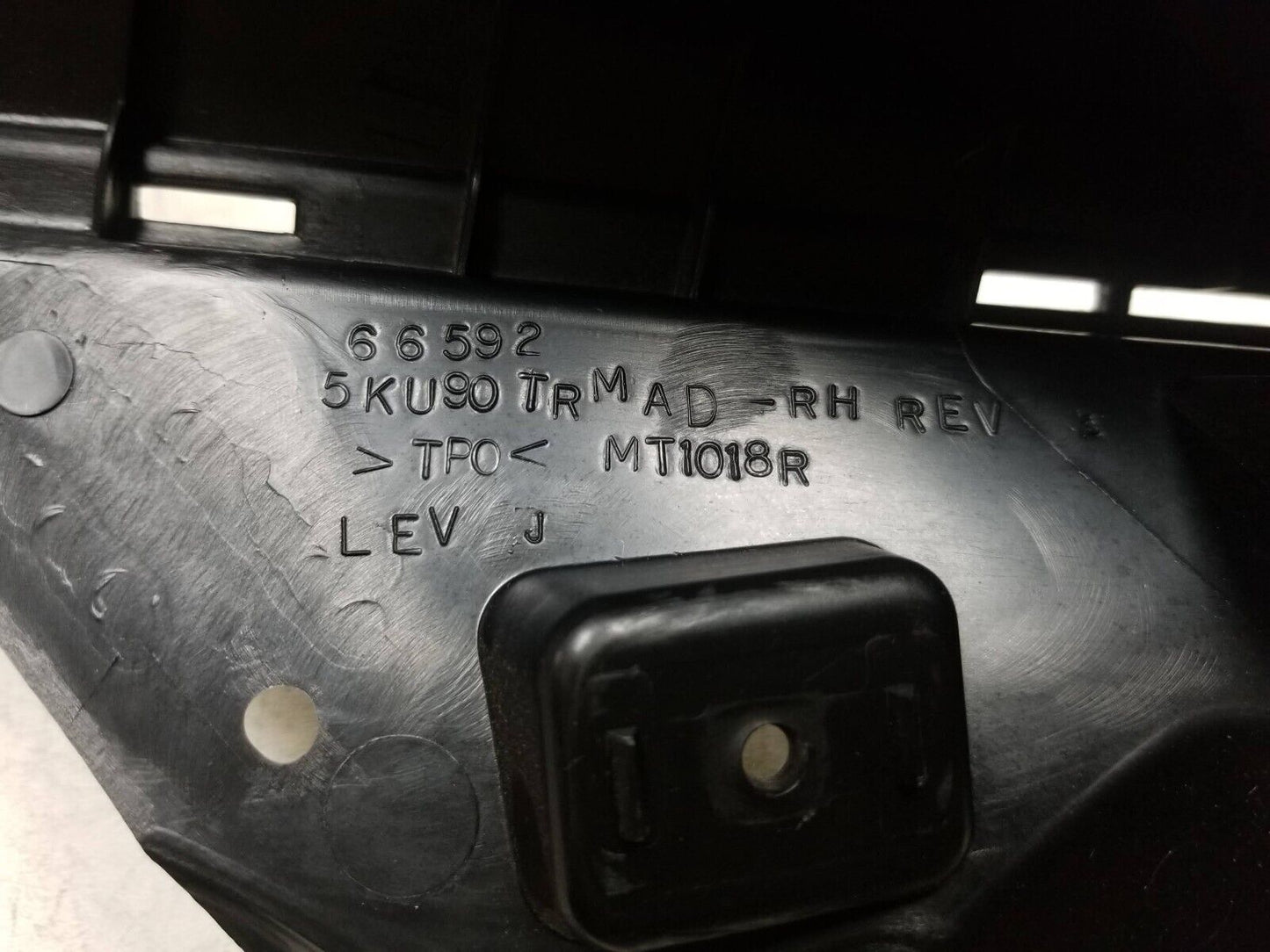 16 - 22 Dodge Durango Rear Quarter Panel D Pillar Upper Cover Trim 4pcs OEM