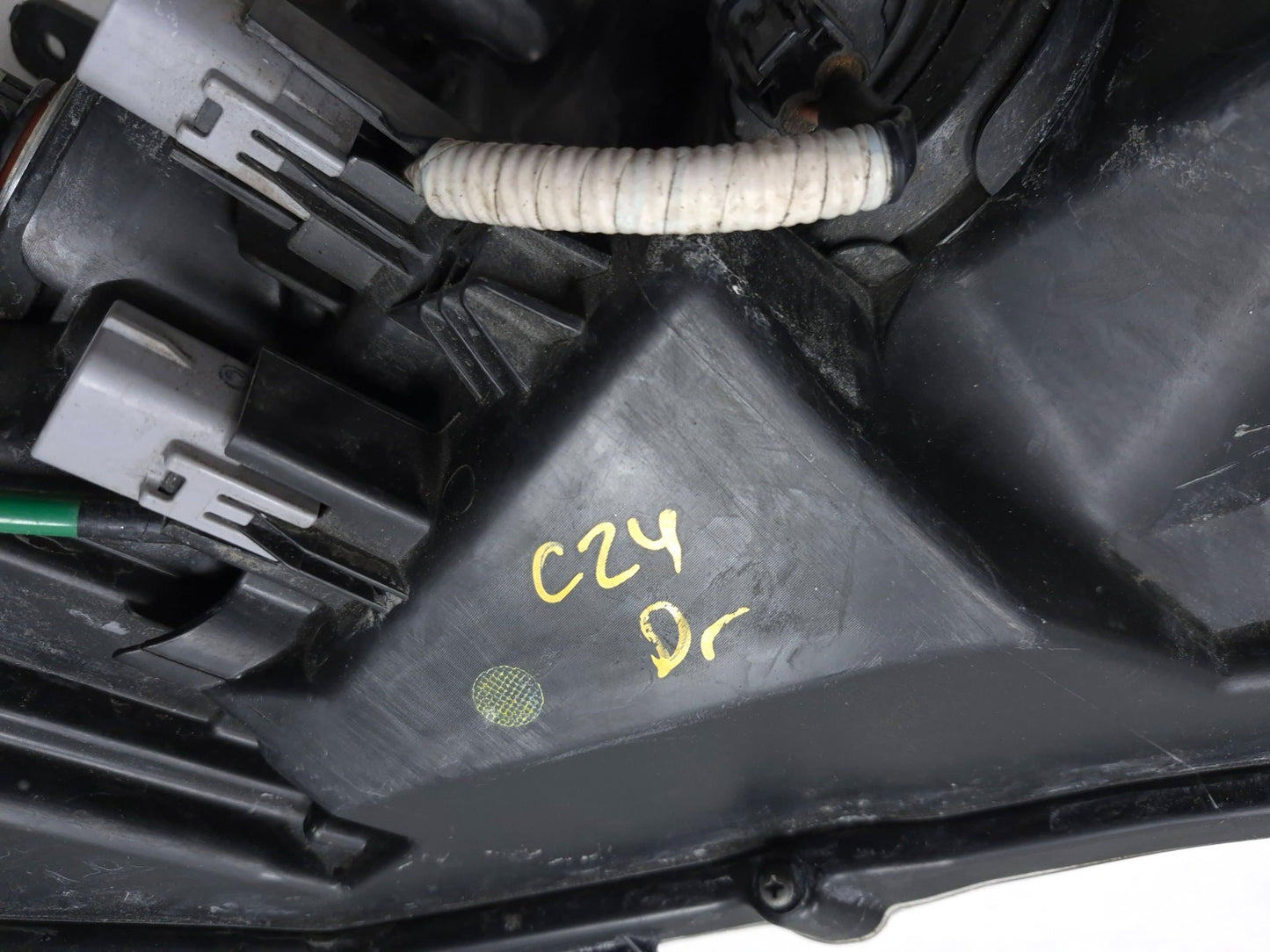 2013 Lexus CT200h Headlight Left & Right OEM