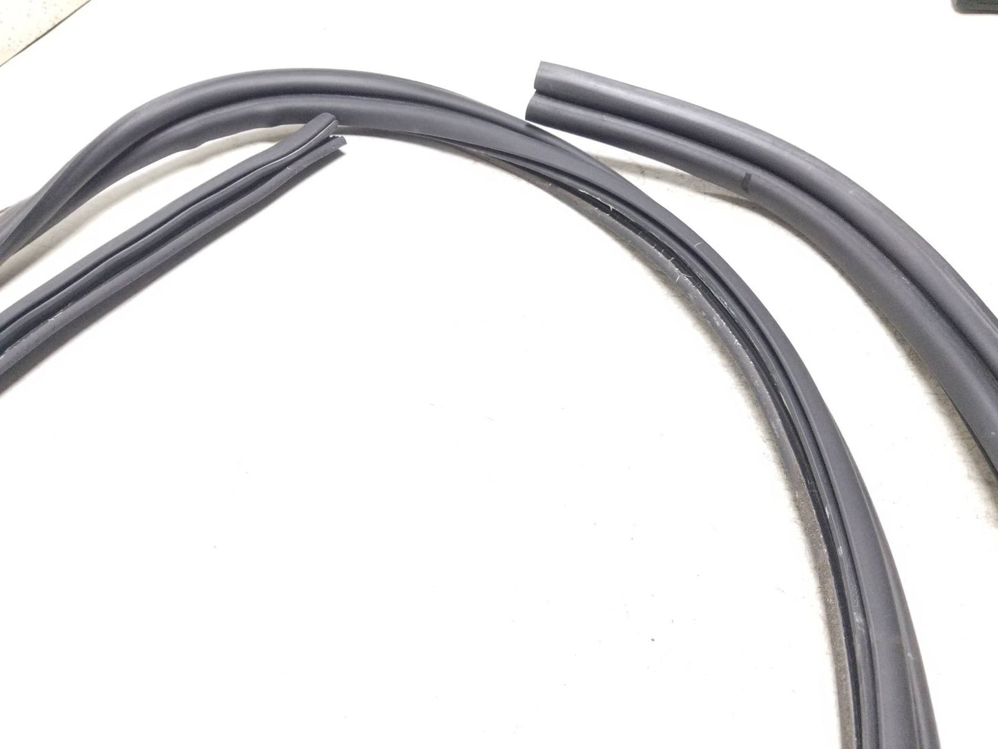 2011 - 2020 Dodge Grand Caravan Trunk Seal Weatherstrip OEM