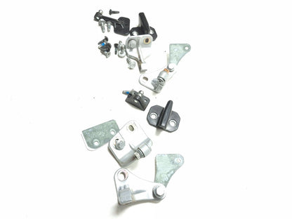 2010 Mercedes S400 Passenger Side Door Hinge & Striker 7pcs W/ Bolt 15pcs OEM