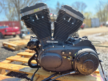 2021 Harley Sportster Xl1883 Engine Motor ** Left Case Damage **