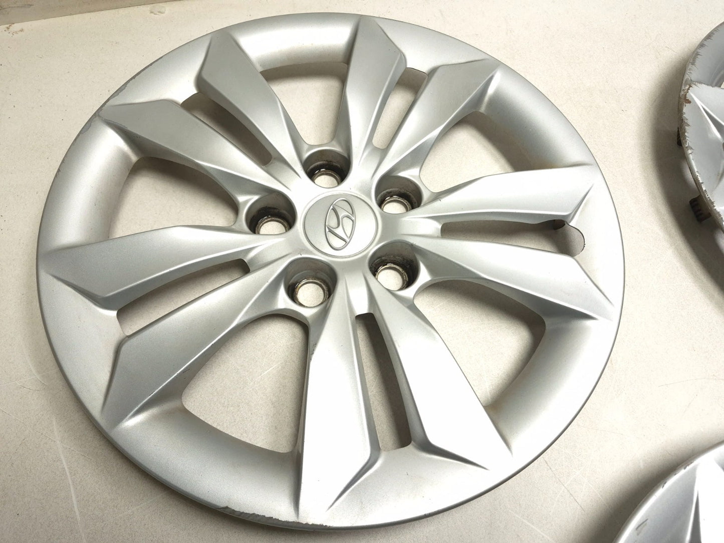 2012 Hyundai Sonata Wheel Hub Cap Cover 3pcs OEM