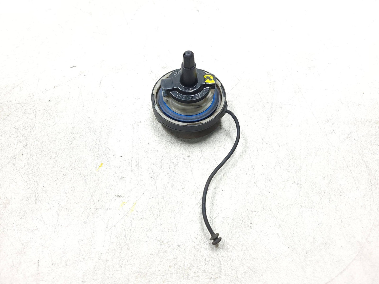 2007 - 2013 BMW X5 E70 Fuel Tank Cap 722391-03 OEM