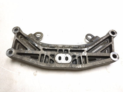 2020 Dodge Challenger 5.7l Transmission Crossmember Mount Bracket OEM