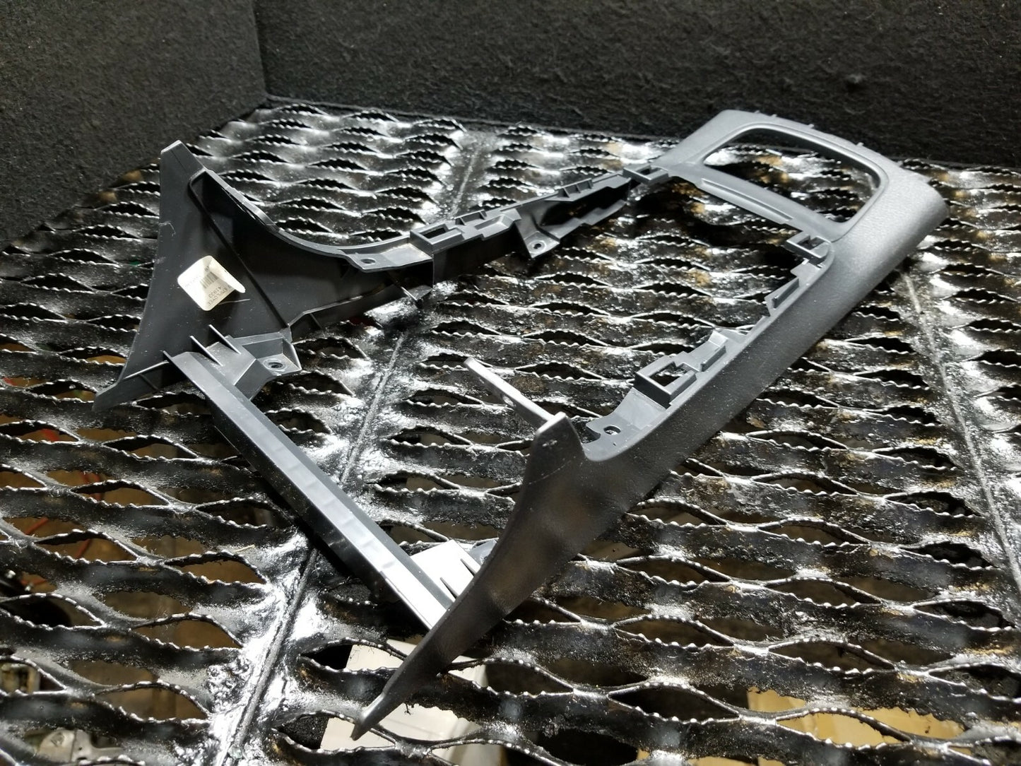 14 15 16 17 18 Nissan Sentra Center Console Shifter Trim Bezel OEM 8k