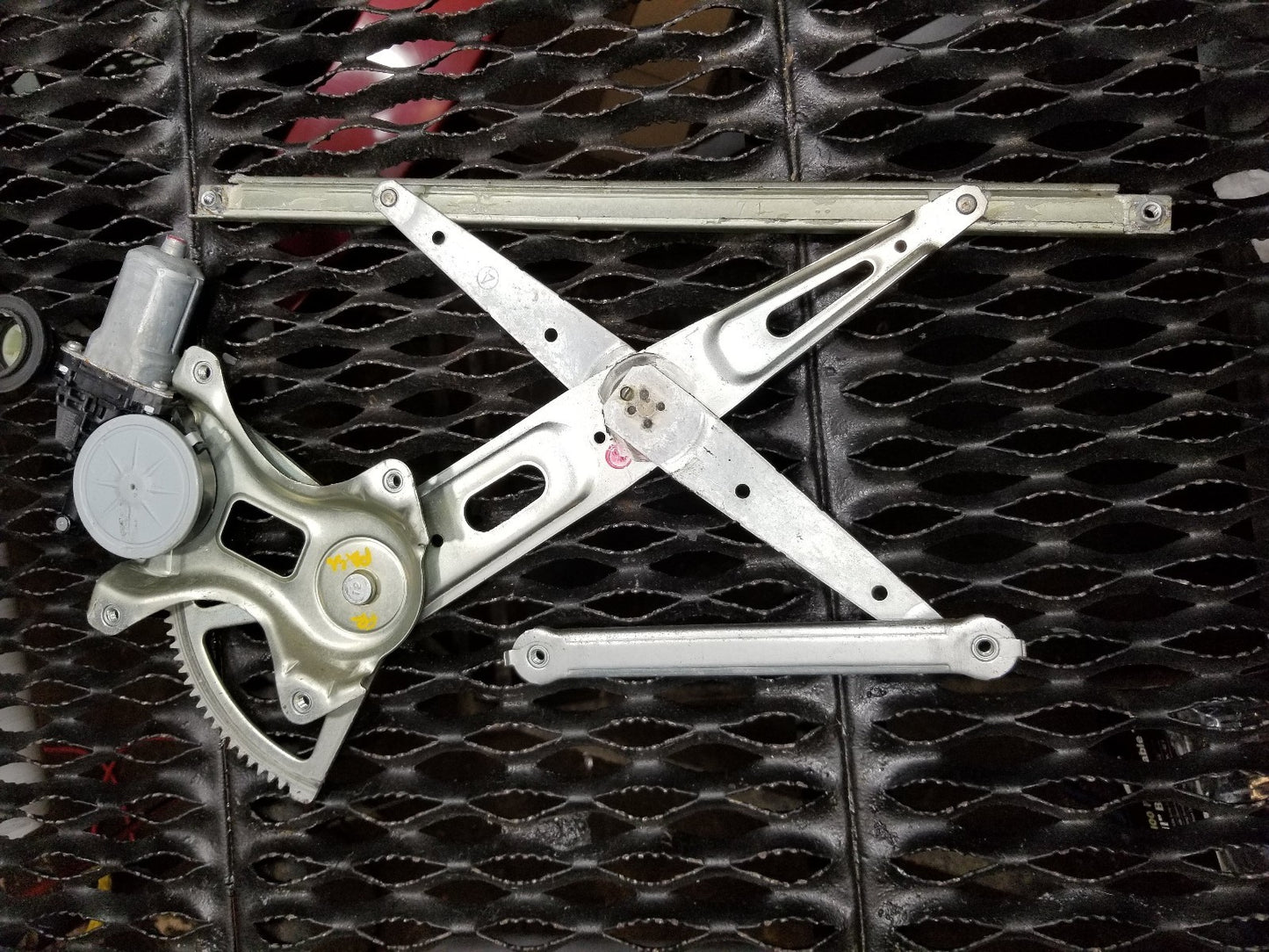 04 05 06 07 08 09 Prius Front Right Passenger Window Regulator W/motor Oem.