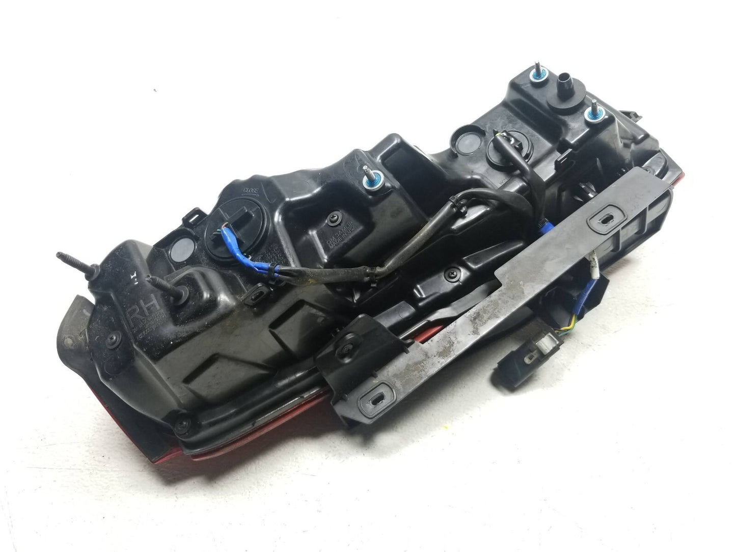 2019 Chevrolet Camaro Rear Passenger Tail Light OEM