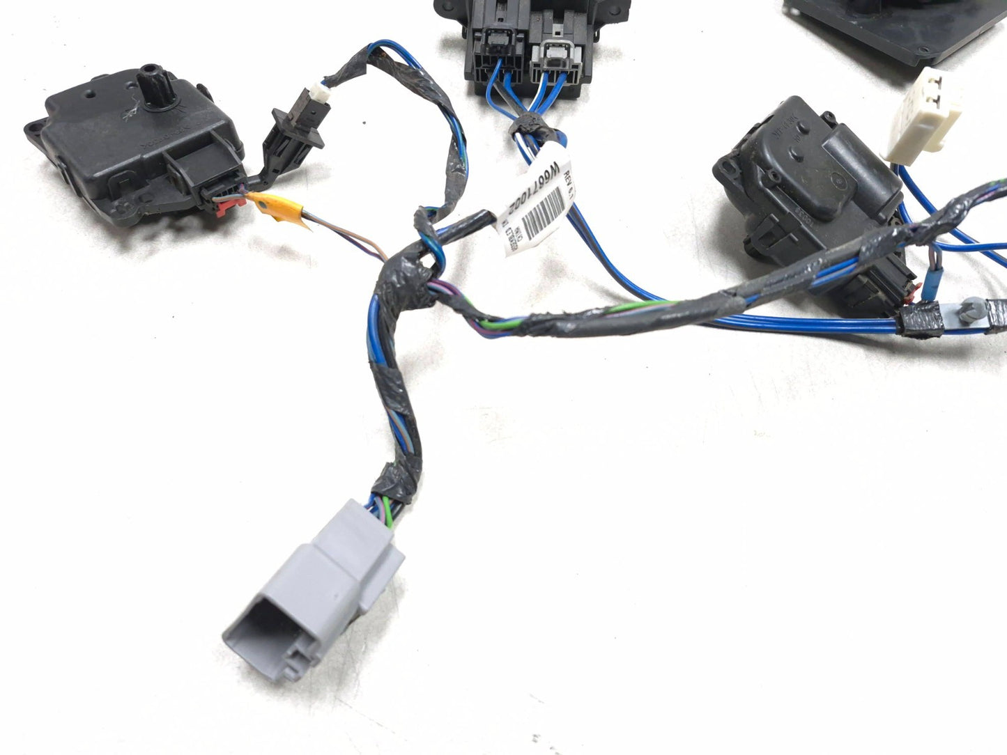 2013 Dodge Grand Caravan HVAC Heater Vent Flap Motor Actuator W/ Wiring Oem✅
