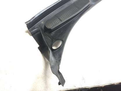 2016 Ford Transit Connect Front Windshield Cowl Grille Vent Panel Cover OEM