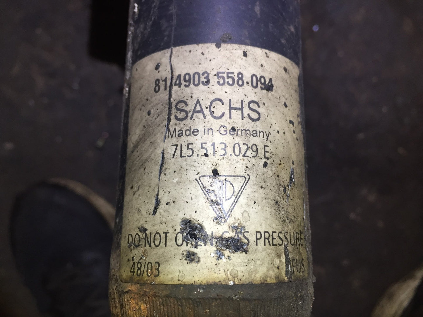 04 05 06 Porsche Cayenne Shock Strut Absorberrear Left Driver Side OEM