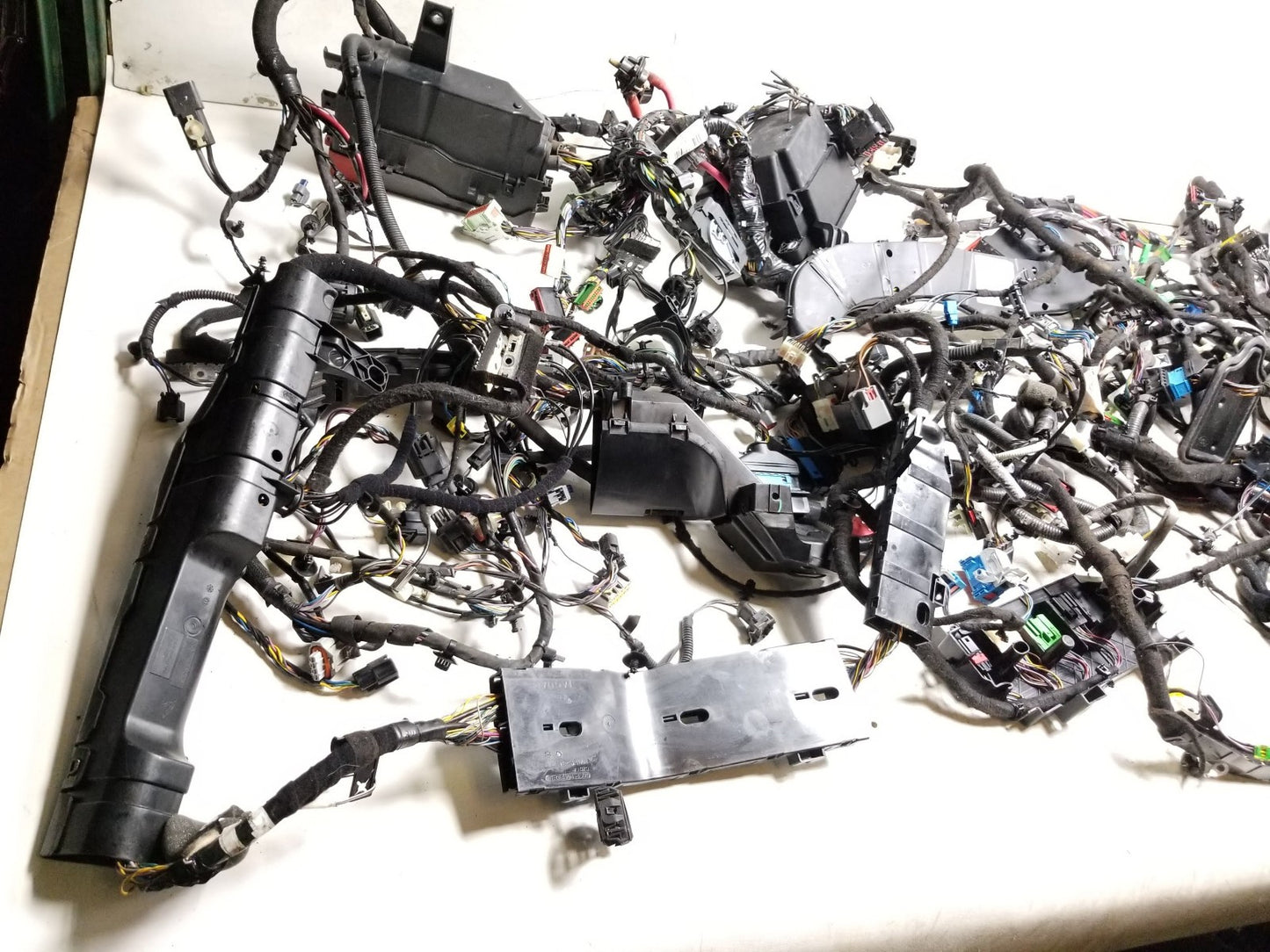 2017 Jaguar Xe Body Wiring Harness OEM T4n15829