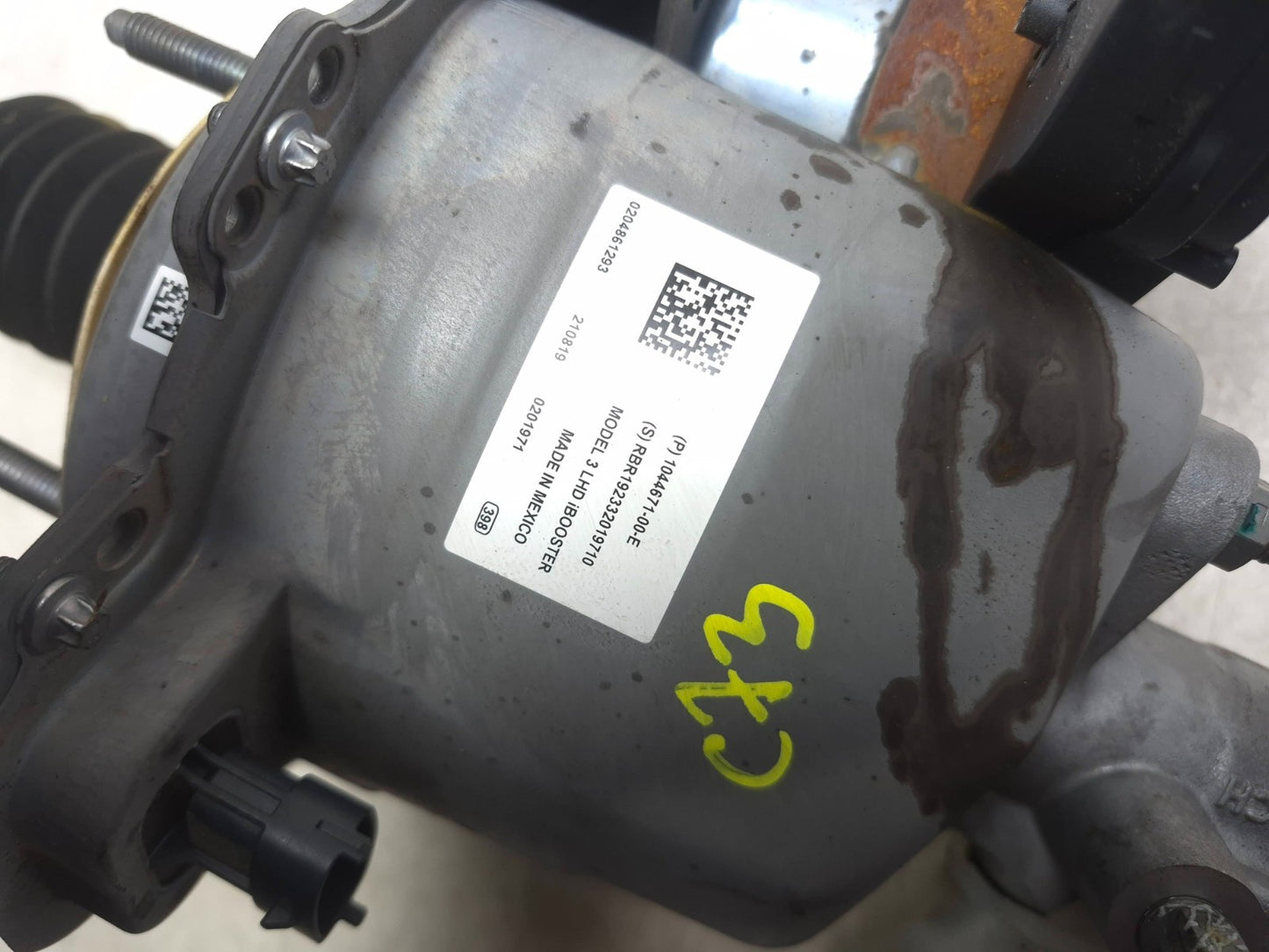 2019 Tesla Model 3 Brake Booster Master Cylinder W/ Reservoir OEM