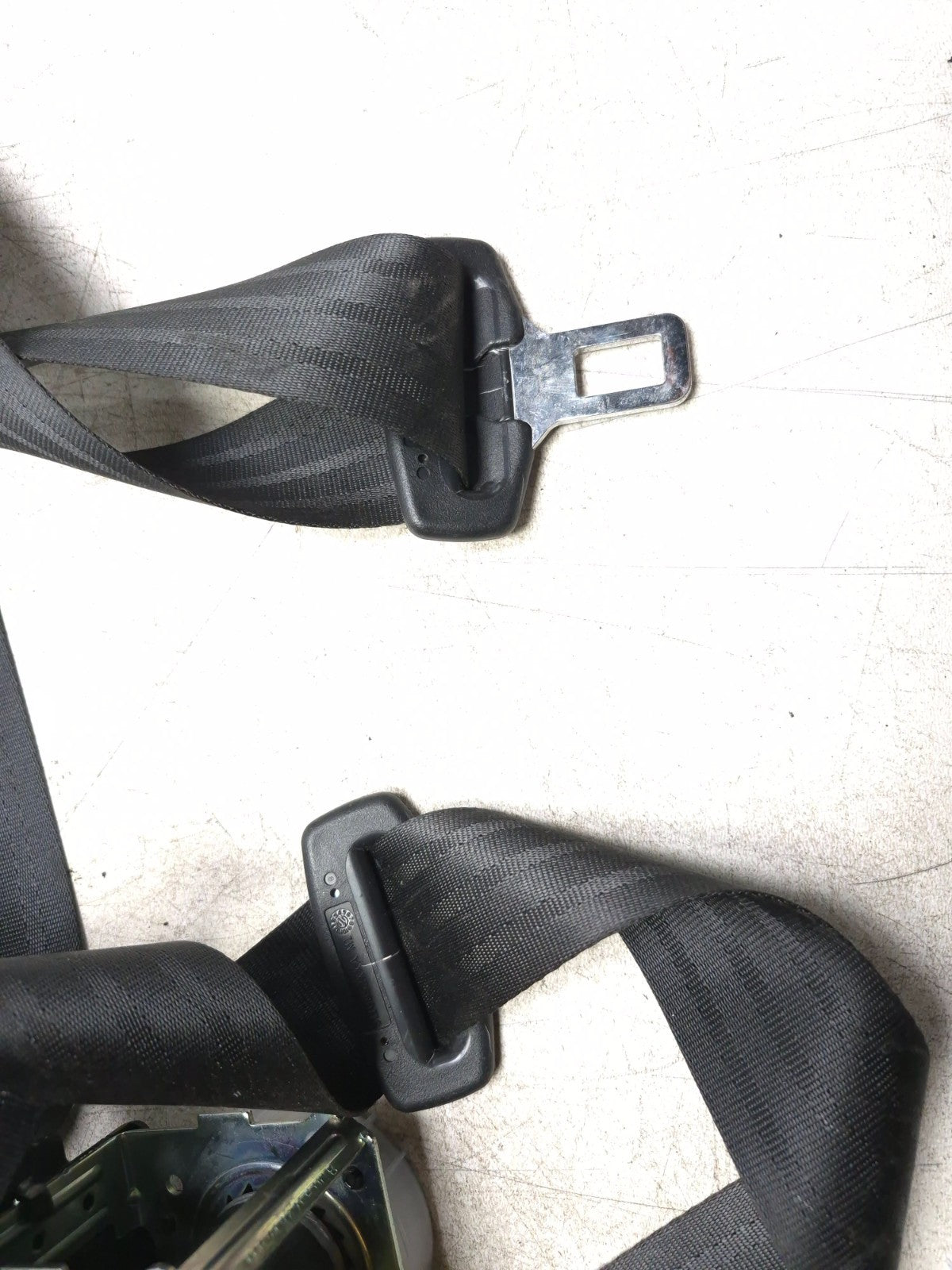 2013 Hyundai Genesis Coupe Rear Seat Belt Retractor Left & Right OEM