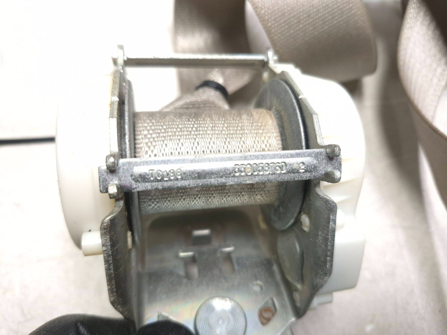 2008 Lincoln Navigator Rear 2nd Row Seat Belt Retractor Left & Right OEM