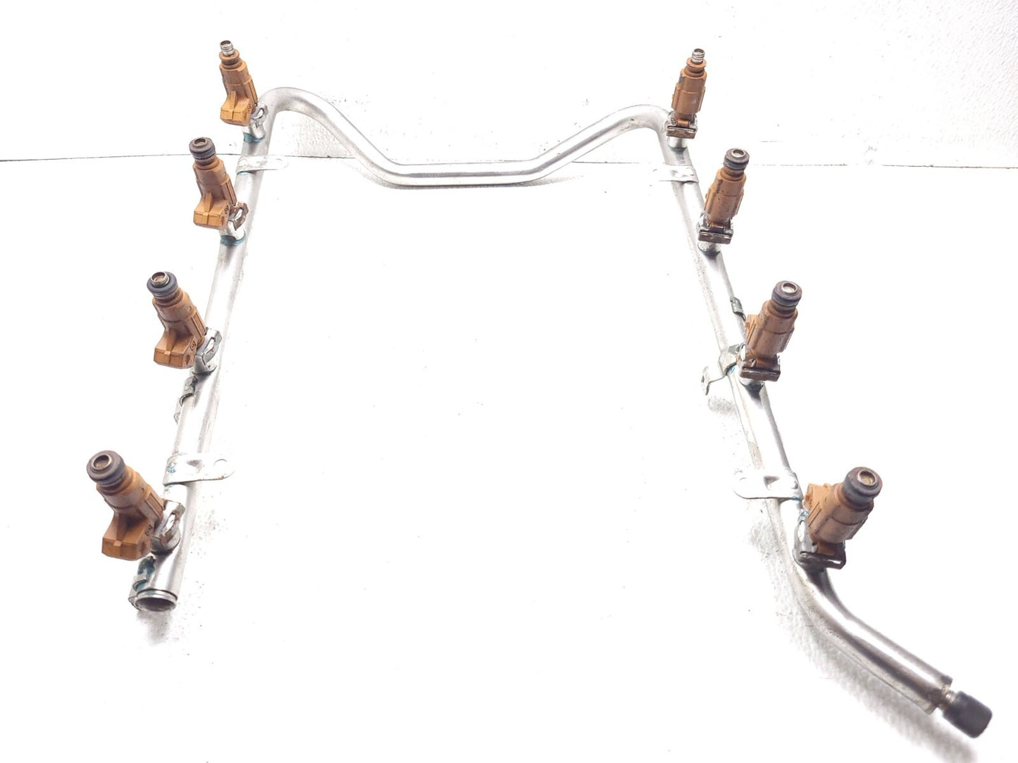 2007 Mercedes Ml500 Fuel Rail W/ Injectors OEM
