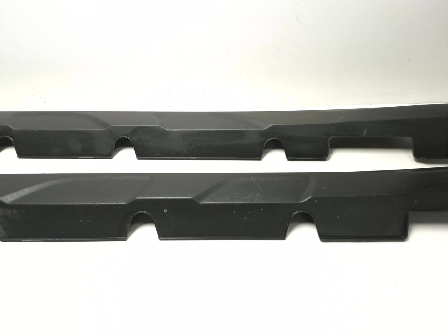2019 Hyundai Kona Rocker Panel Molding Left & Right Pair OEM