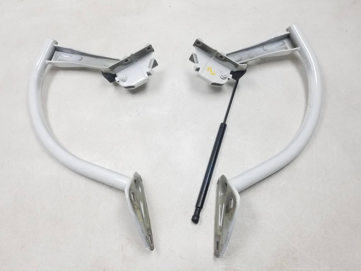 2012 Volkswagen Cc Trunk Lid Hinge Left & Right OEM