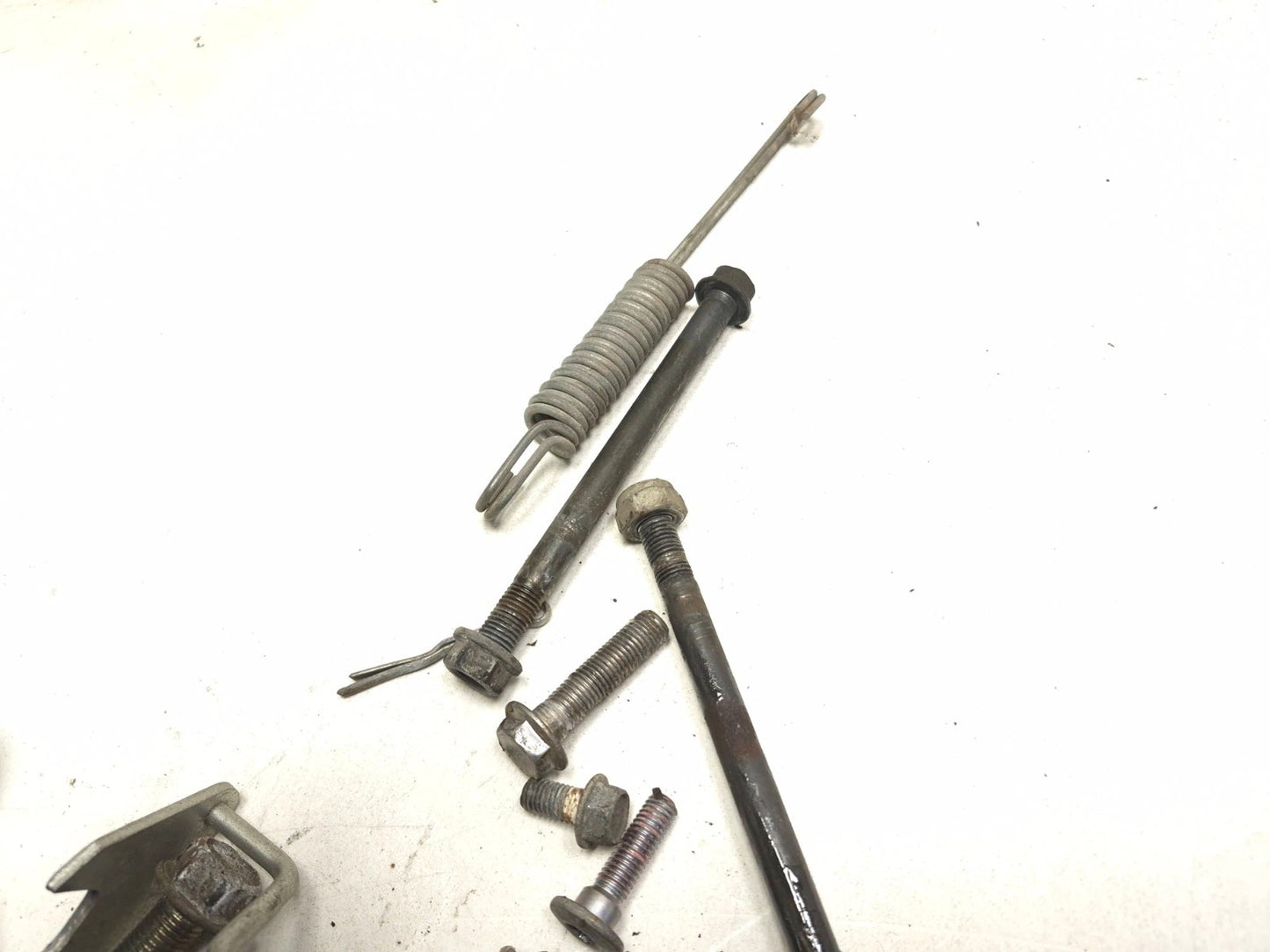 2007 Kawasaki Ninja 250 Ex250 F Misc Bolt & Hardware Bracket OEM