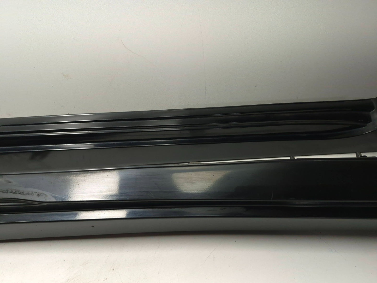 2018 Nissan Altima Side Rocker Panel Skirt Molding Left & Righ  OEM