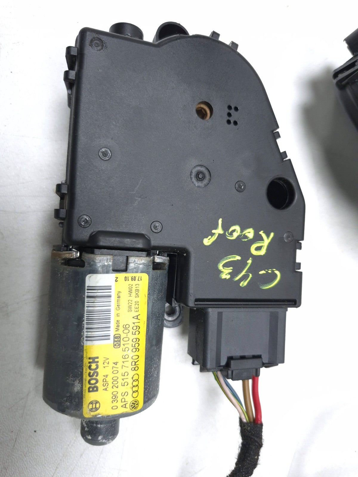 2011 Volkswagen Tiguan Sunroof Motor Actuator 2pcs OEM