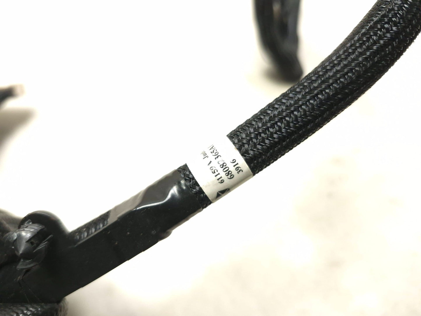 2017 Dodge Journey Radio Display Screen Connection Cable 68082365ab OEM