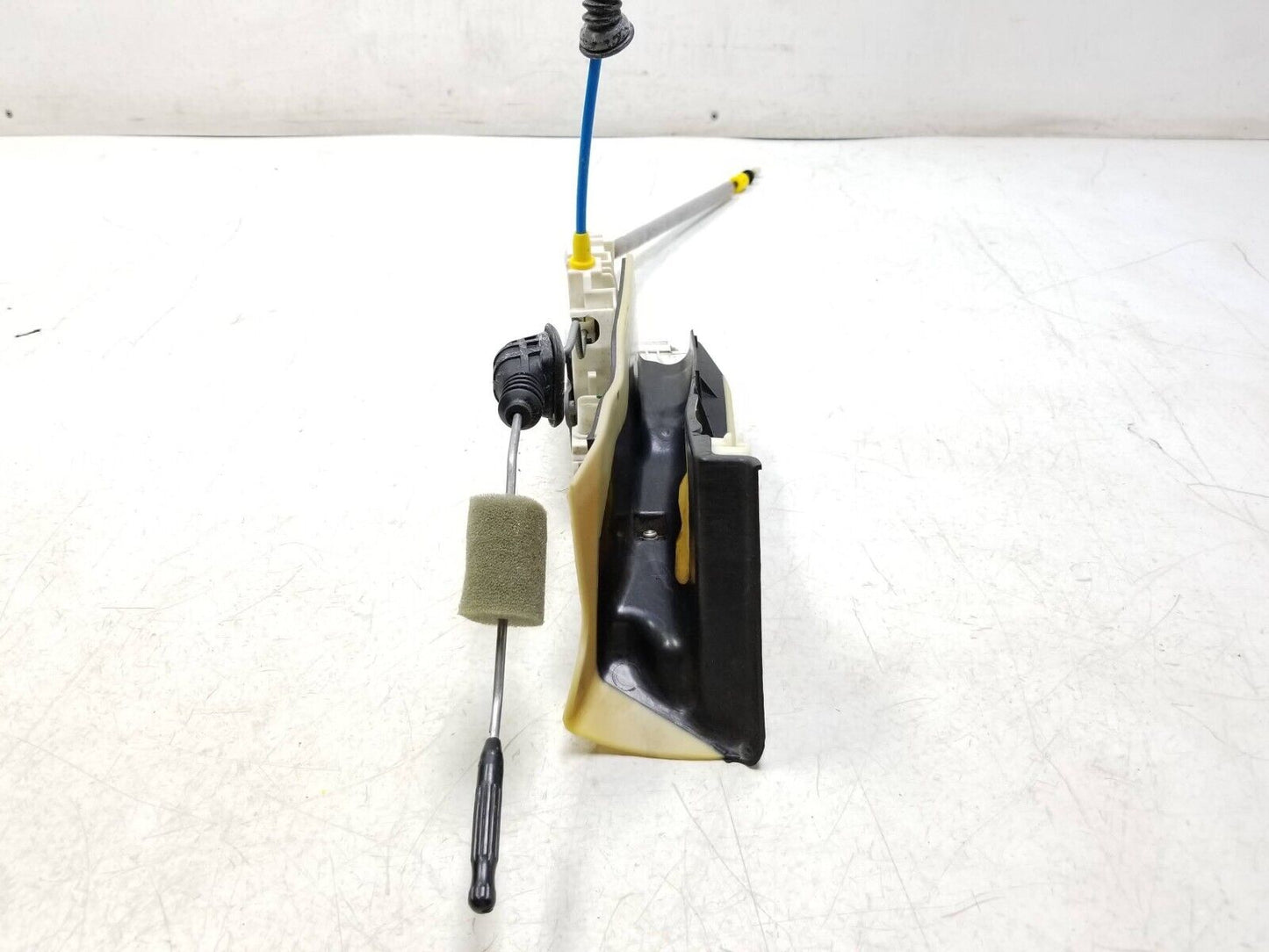 10-16 Mercedes W212 E350 E500 Door Lock Actuator Front Passenger Side Right OEM