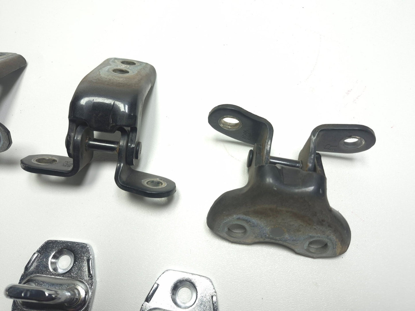 2010 Lexus Hs250h Door Hinge W/ Rear & Front Right Passenger Side Set OEM