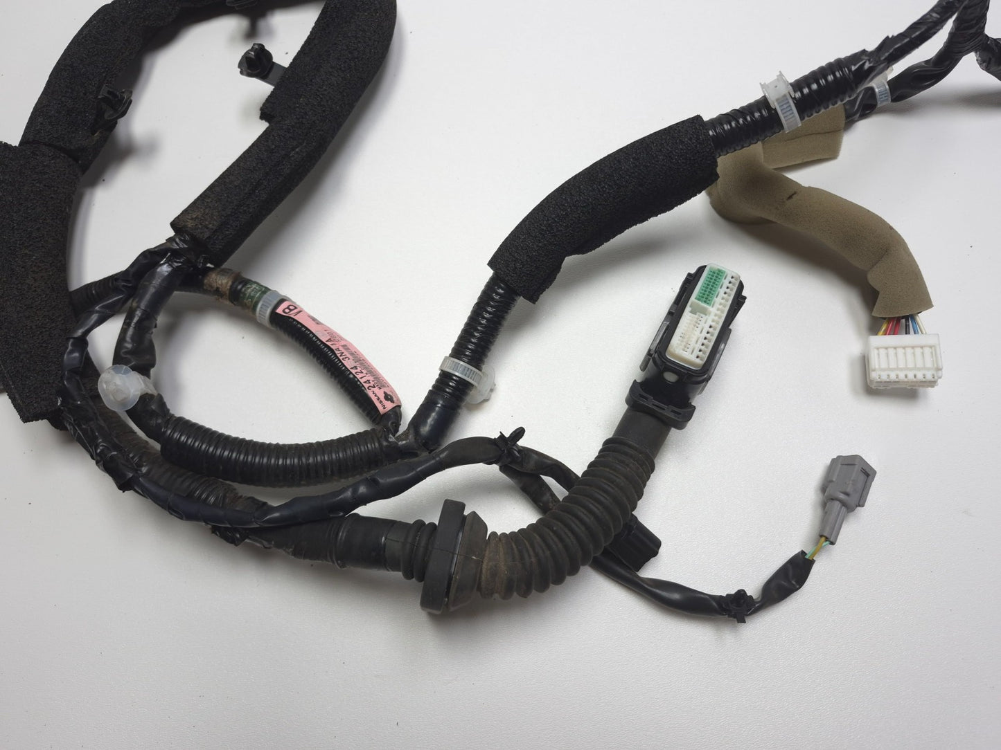2012 Nissan Leaf Front Door Wire Harness Passenger Side Right OEM