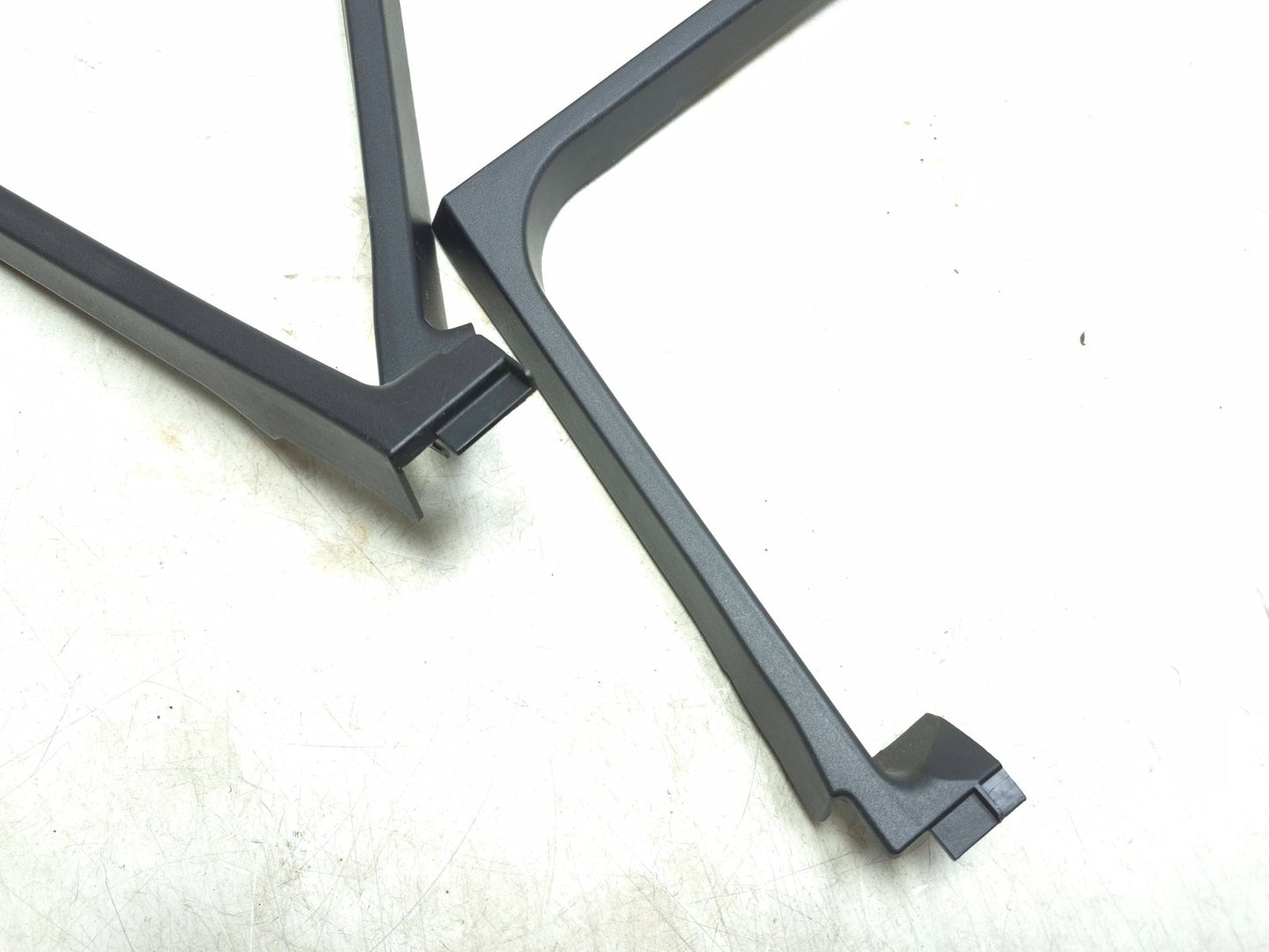 2012 Nissan Leaf Door Frame Glass Trim Front & Rear 4pcs OEM