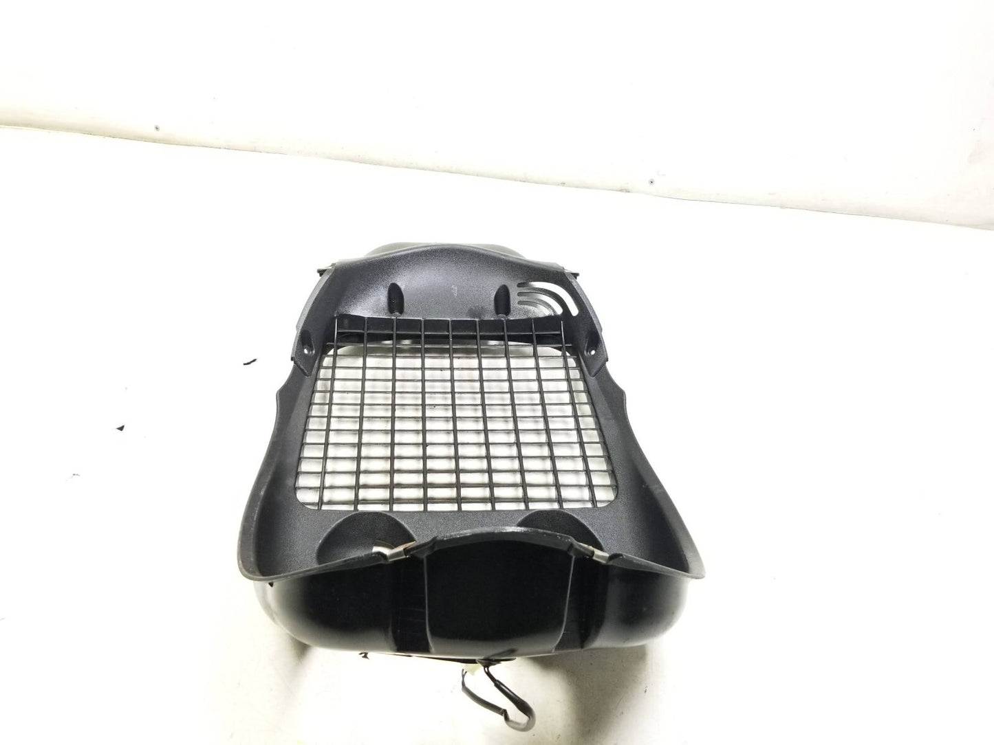 2011 - 2021 Piaggio Bv 350 Front Wheel Liner Splash Radiator Grille OEM