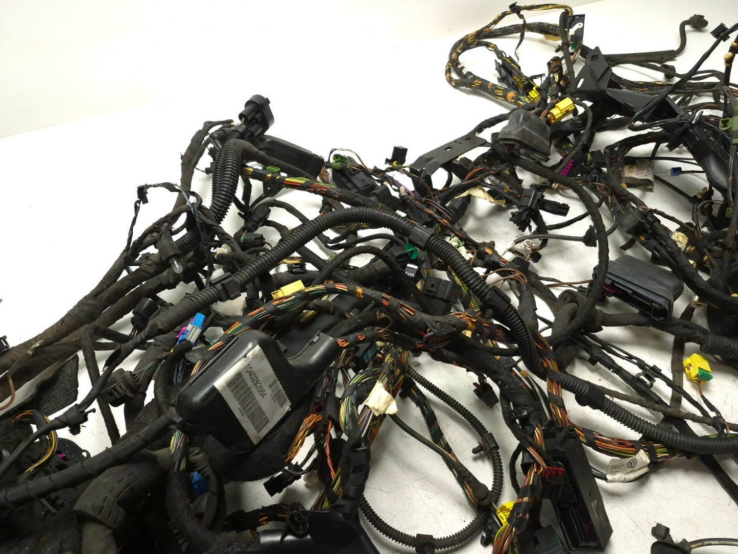 2011 Volkswagen Tiguan Interior Main Body Wire Harness W/ Fuse Box OEM