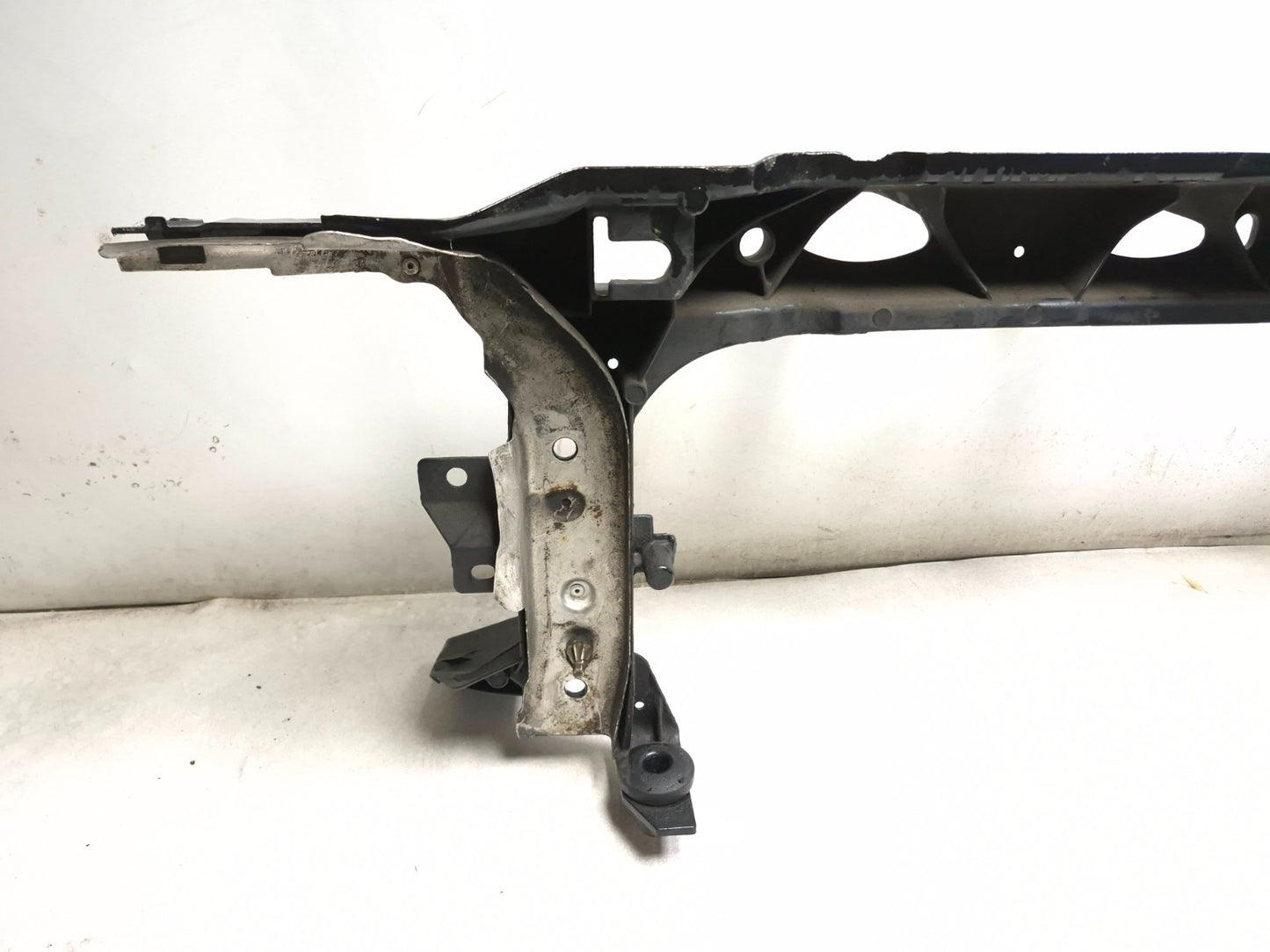2008 Lincoln Navigator Radiator Core Support Upper OEM