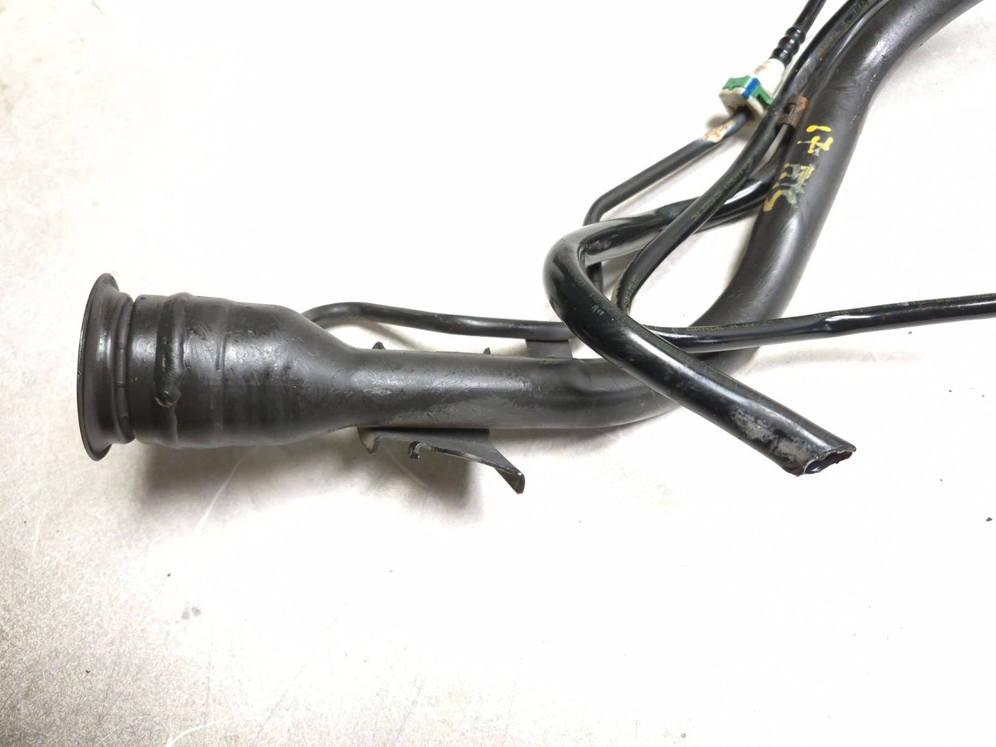 2017 Cadillac Ats Fuel Tank Filler Neck OEM