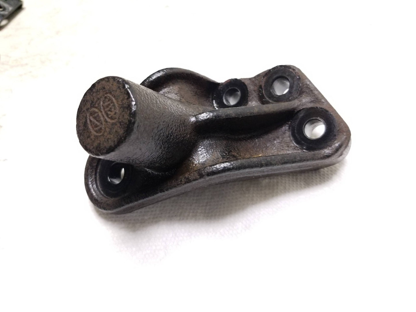 2014 - 2019 Kia Soul Engine Mount Bracket OEM