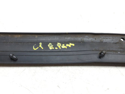 2007 - 2009 Acura Mdx Door Seal Gasket Lower Rear Passenger Side Right OEM