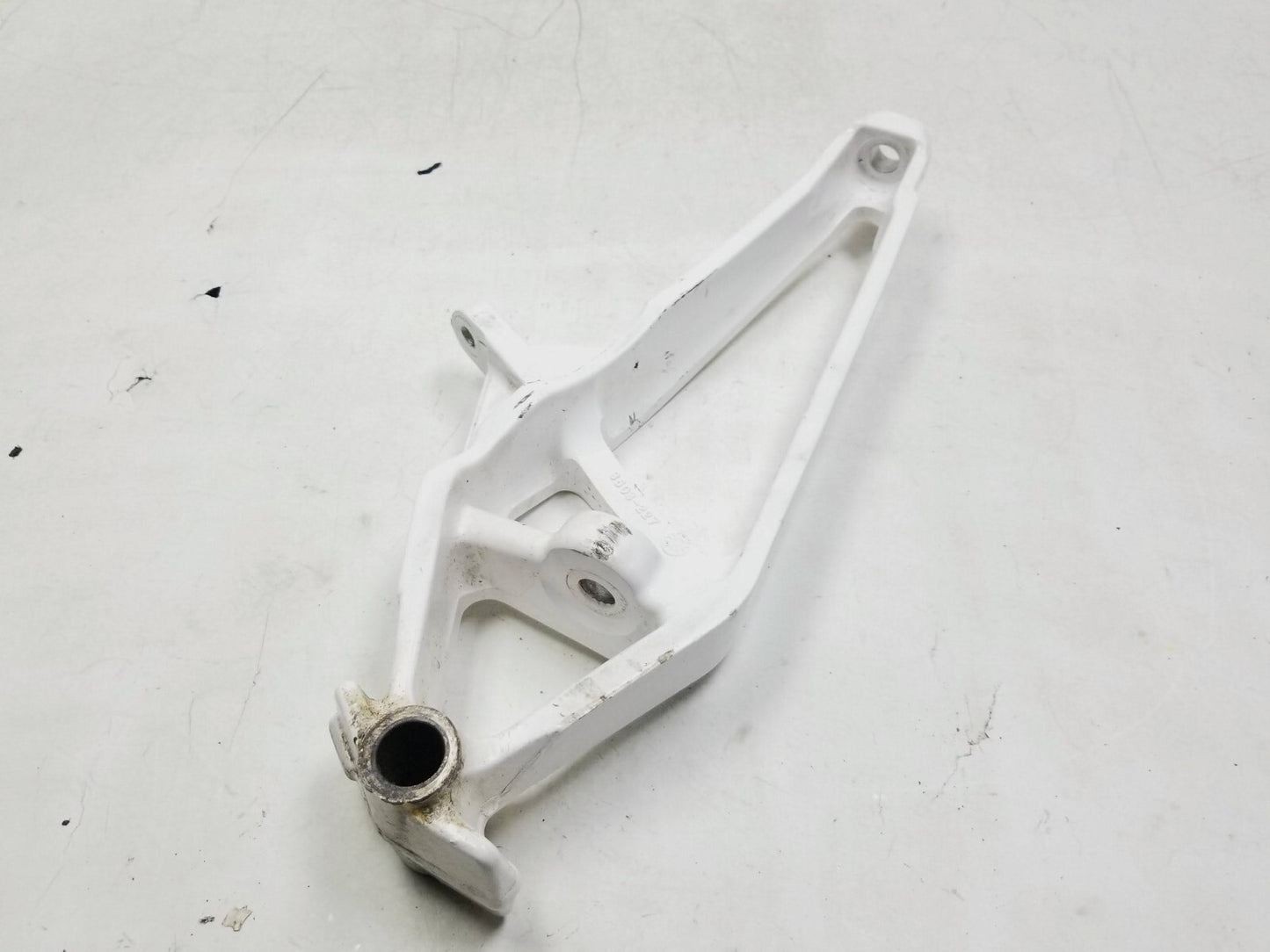 2016 - 2017 Arctic Cat Zr 8000 137" Front Arm Spindle Knuckle Left & Right OEM